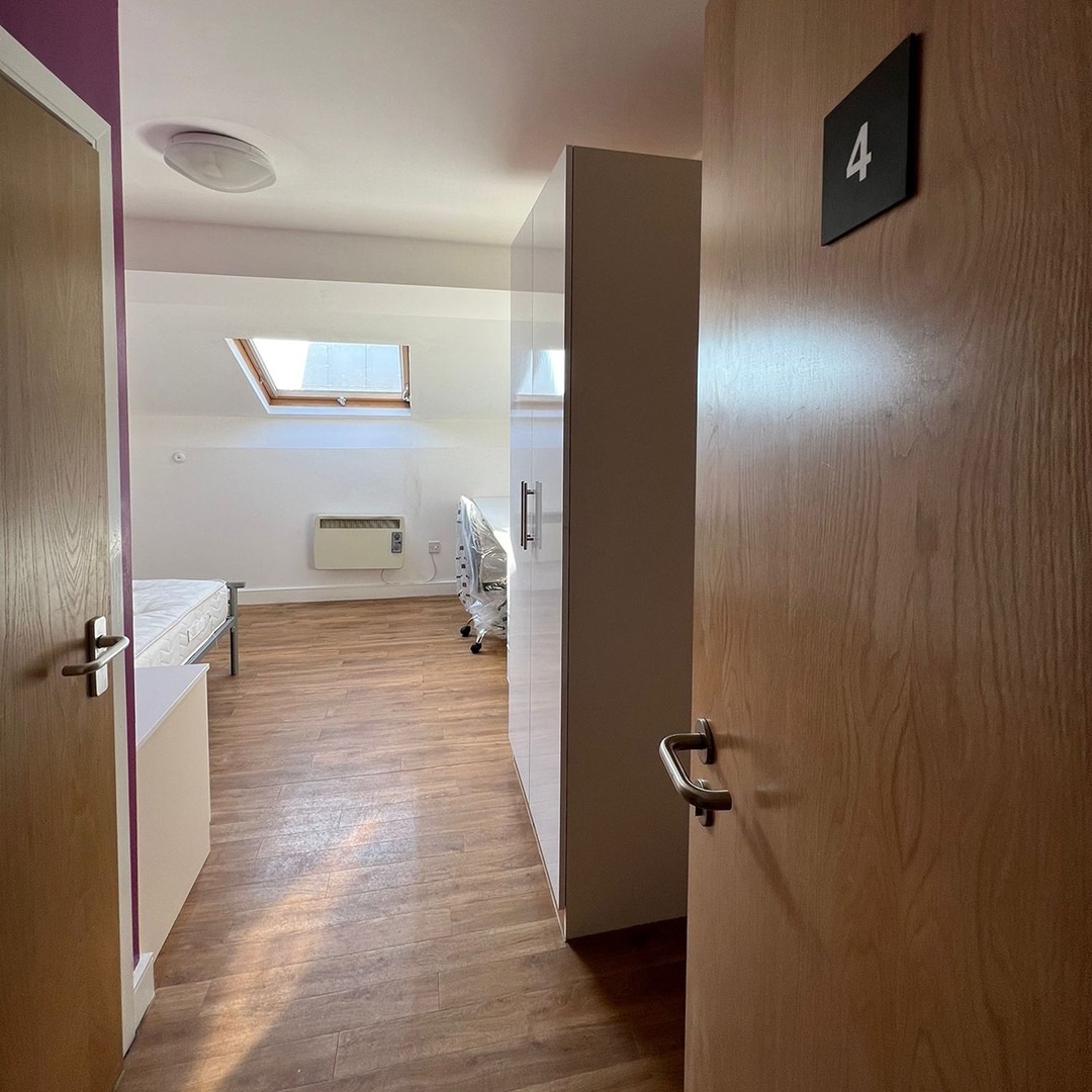 Student Accommodation Cleaner Eye