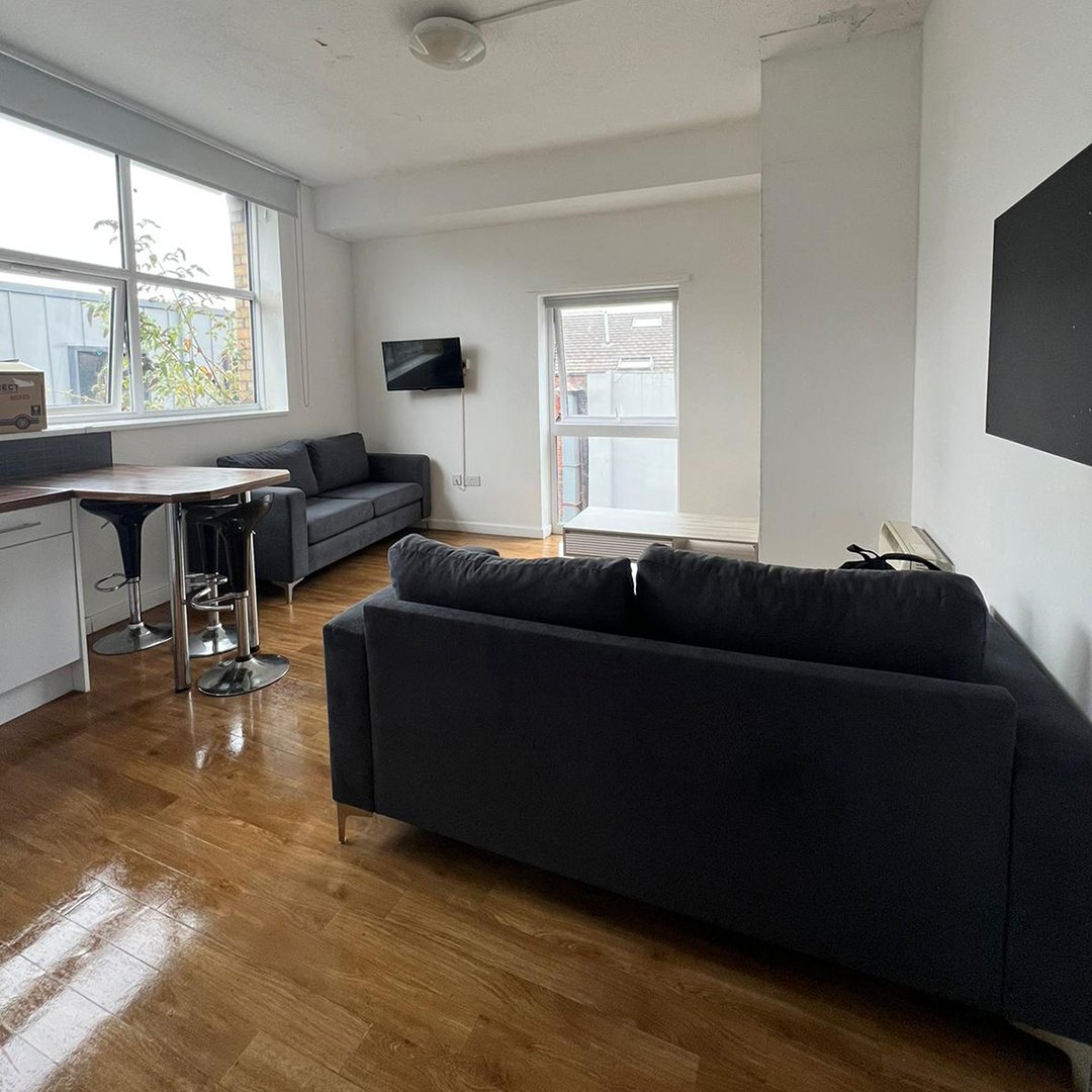 Cleaner Kingsway WC2B